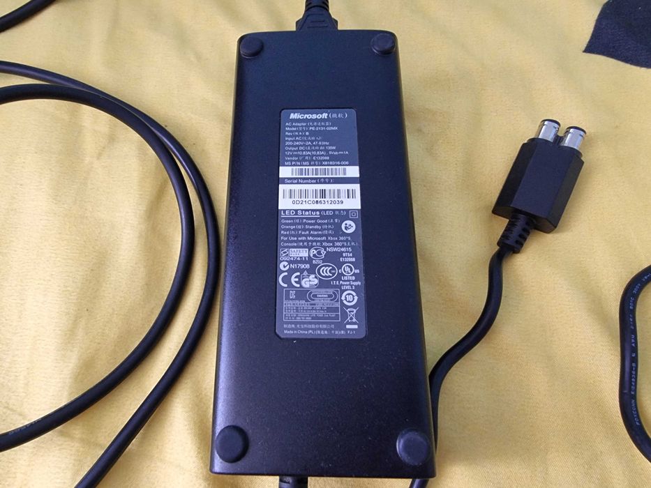 Alimentator/incarcator original Xbox 360 slim