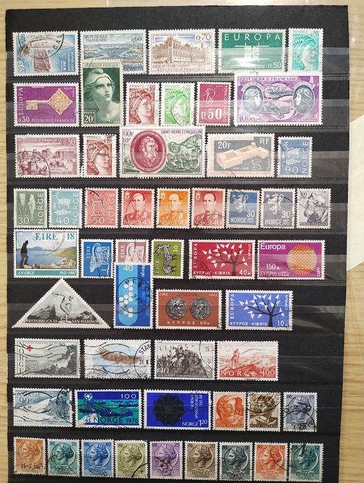 Пощенски марки 463 броя