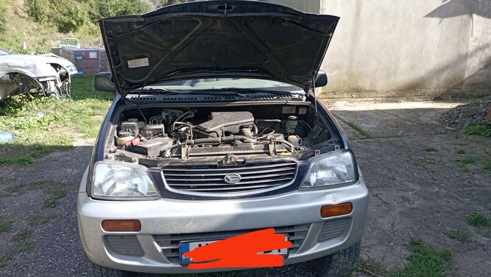 Продавам Дайхацу териос 1.3 само на Части