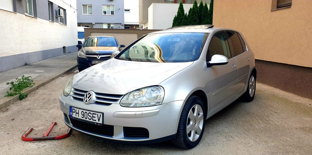 Vw Golf 5 1.6Mpi Fara rugina sau probleme Proprietar