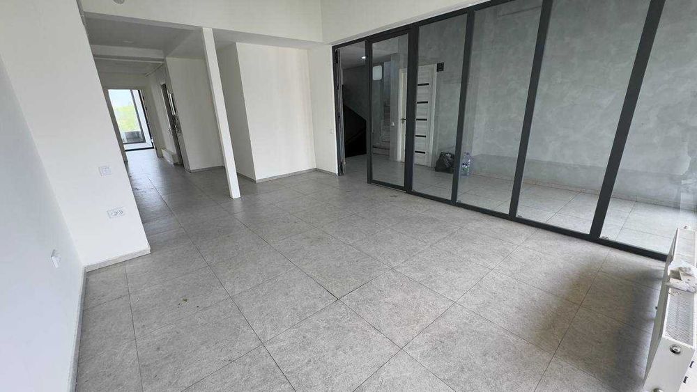 Аренда (НЕ ЖИЛОЕ) Коммерческая недвижимости: