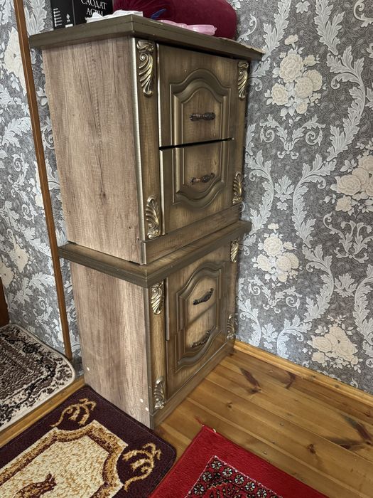 спални мебел сотилади