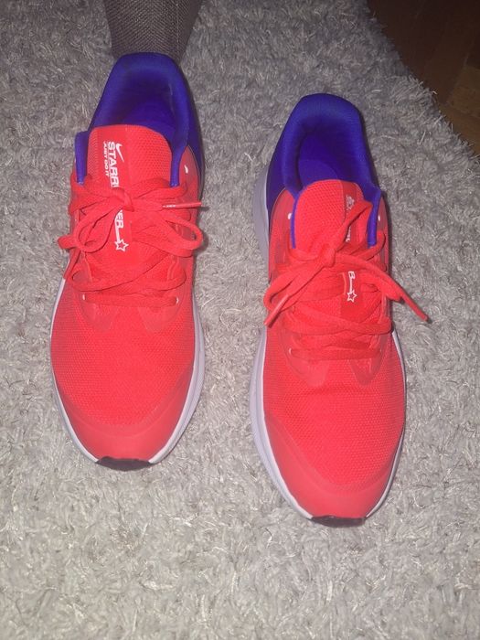 Adidasi  Nike -  produs nou