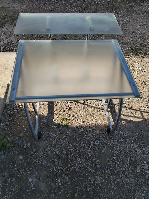 Birou cu sticla 100 lei