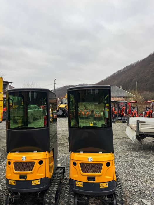 Miniexcavator Macao CT15