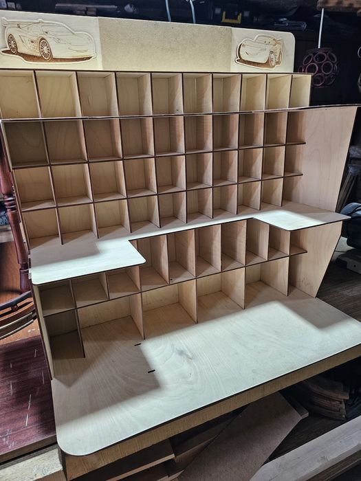 Продаю настольную полку