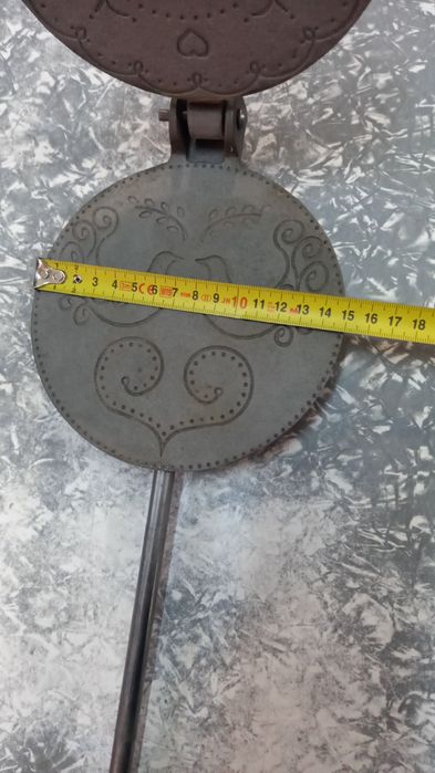 Presă fontă pentru  sărățele Promo 139 lei