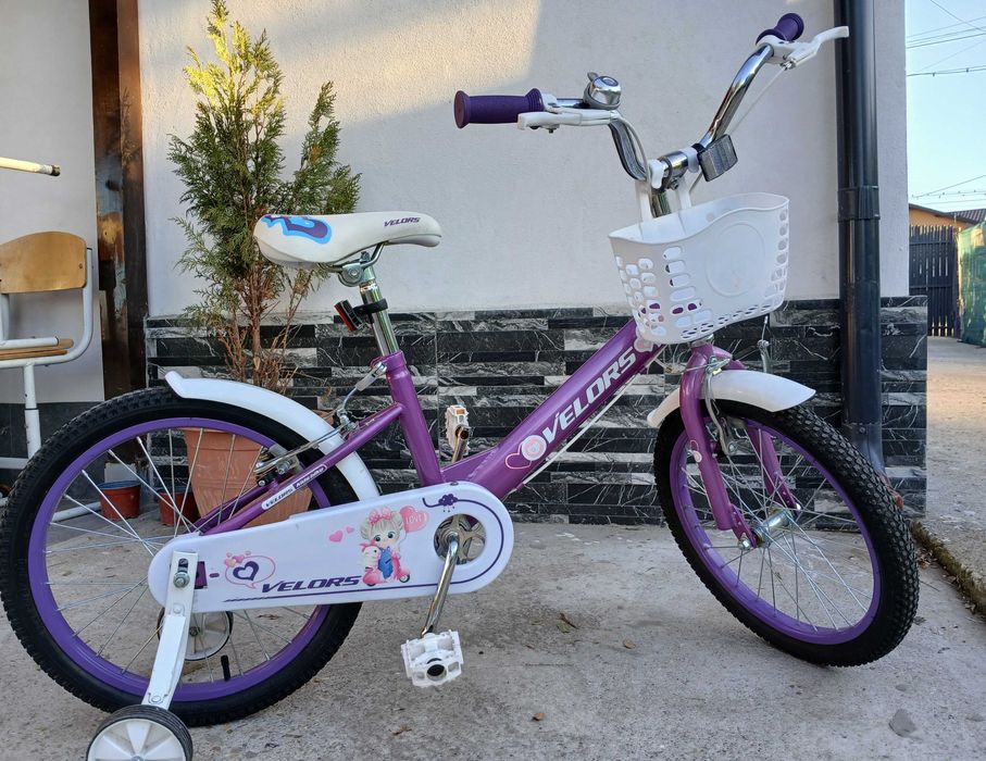 Bicicleta fetita,in stare foarte buna,7-10 ani(18 inch)