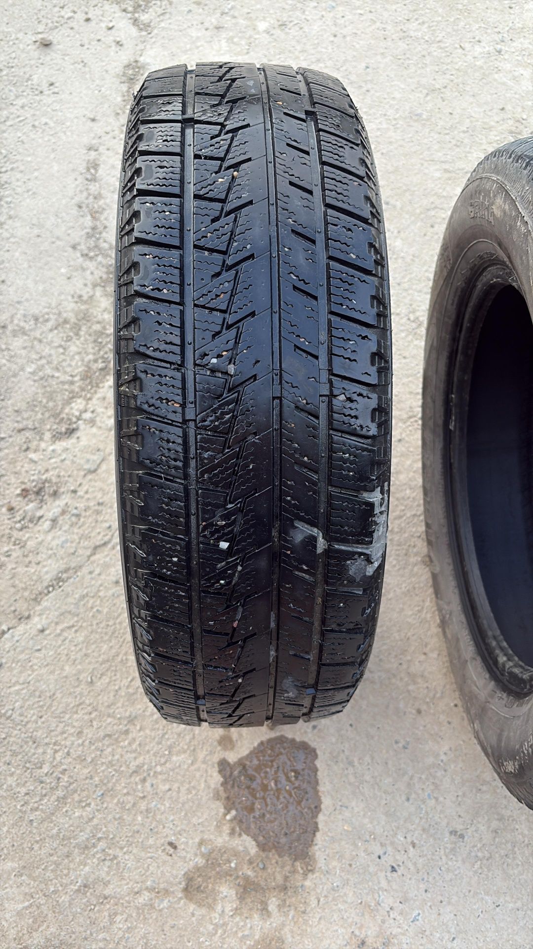 Шины зимний б/у 1 сезон айдалған 185/65 R14