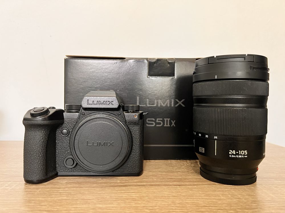 Panasonic Lumix 5SIIX