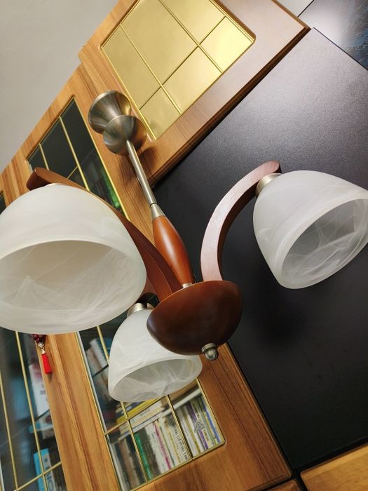 Candelabru, lustra, policandru, bec, aplica