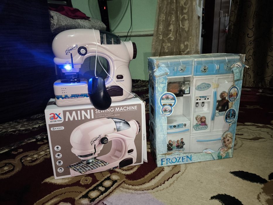 Самокат коляска, игрушки в подарок