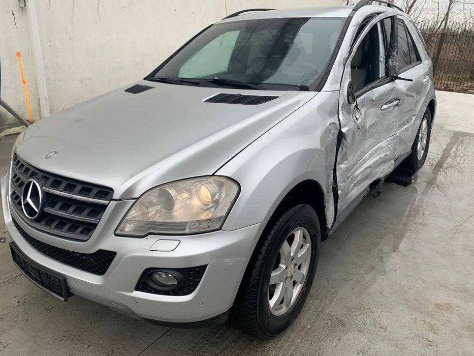 Dezmembrez mercedes ml w164 FACELIFT/ml 350 diesel/3.0 OM 642