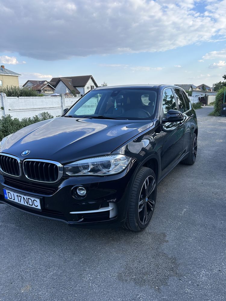 BMW X 5 ,motor 2000 ,accept variante