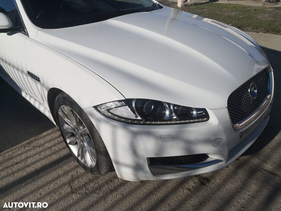 dezmembrez jaguar xf 2,2 facelift 224DT 140KW-190CP 2.7 3.0