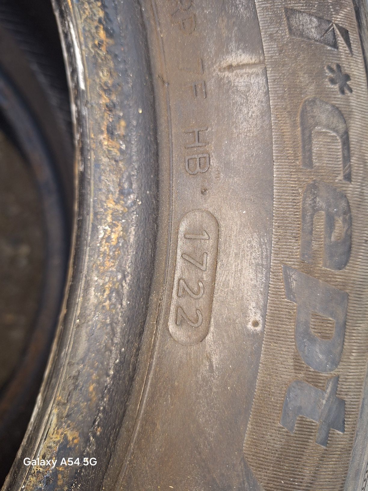 2 бр Ханкук 205/55R16 m+s дот 22
