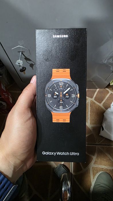 Продам Samsung Galaxy watch ultra 2024 года