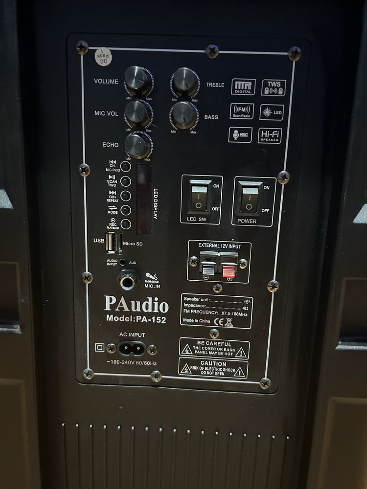 Колона с безжичен микрофон PA152