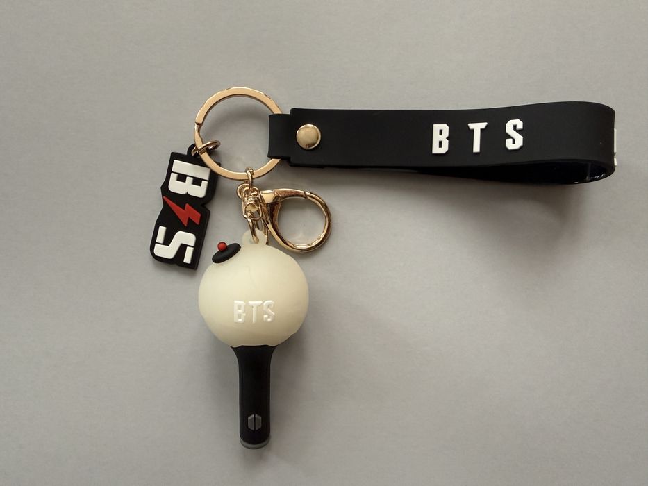 Kpop BTS ключодържател от 3 части