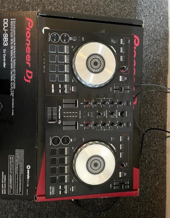 Pioneer DDJ-SB3 / контролер / конзола