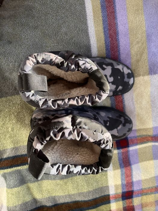 Adidas детски апрески Primaloft чисто нови