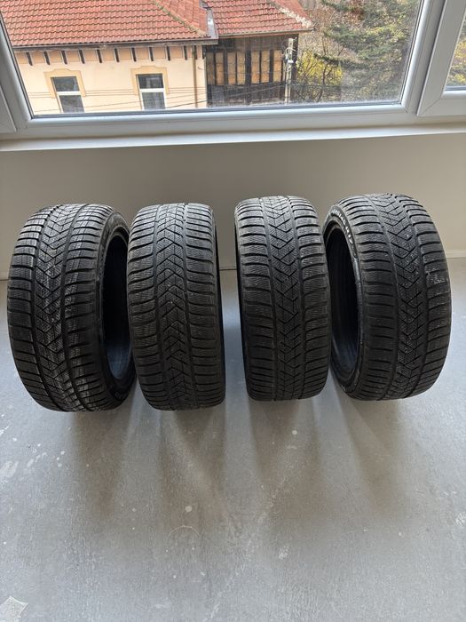 Зимни гуми 225/45/17 PIRELLI Sotozero 3 - 4 бр.