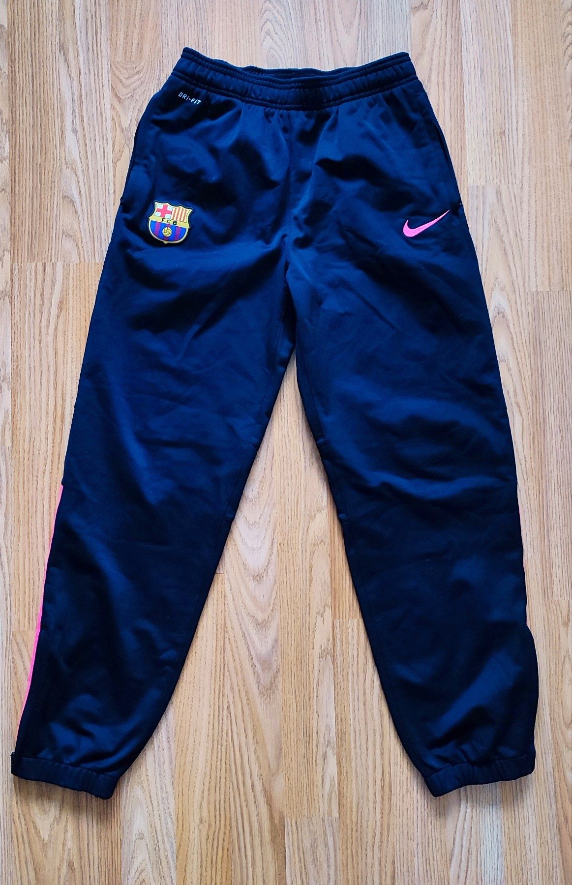 Оригинално долнище Nike Dri-Fit Barcelona