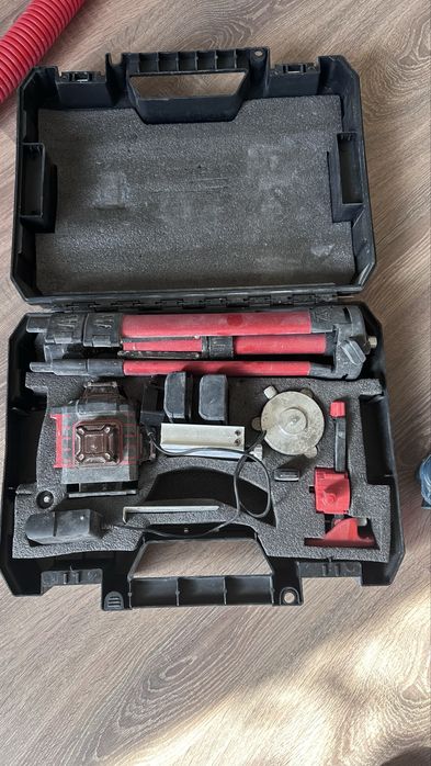 Продается лазерный уровен