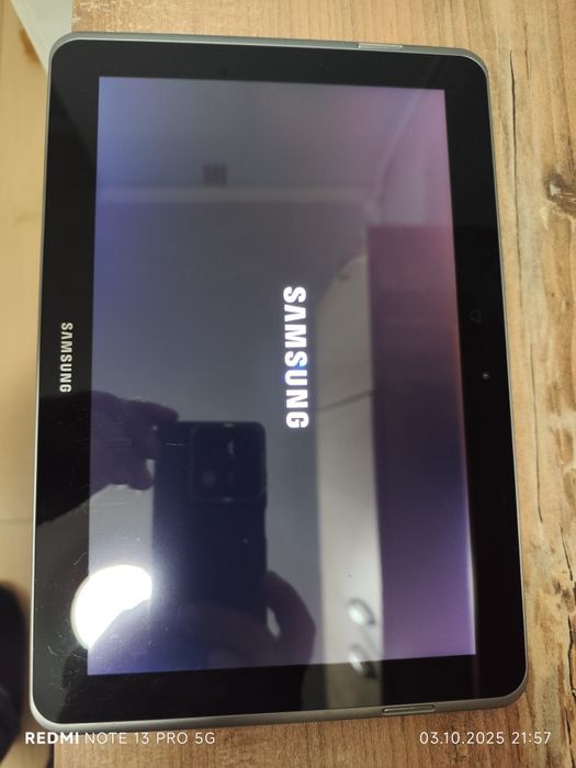 Tablete iPad și samsung