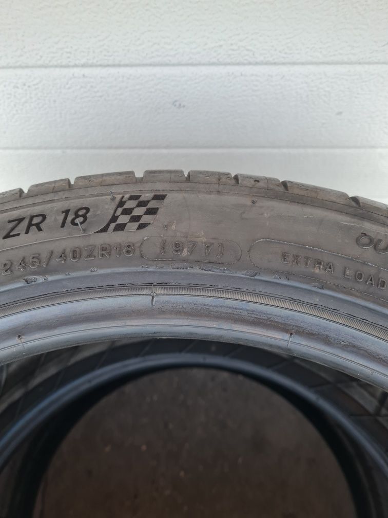 Летни гуми 2 броя MICHELIN PilotSport4 245 40 R18 дот3819