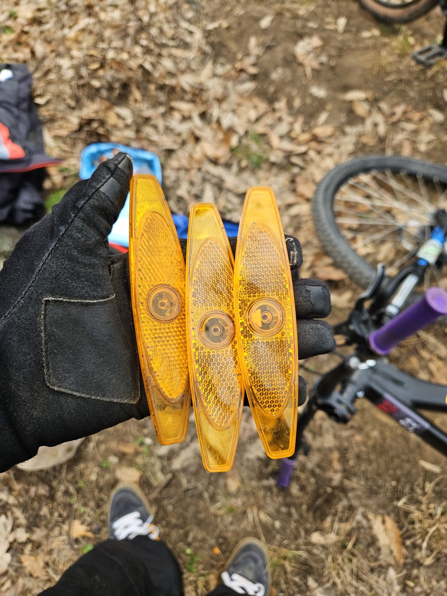 Ochi de pisica pt bicicleta