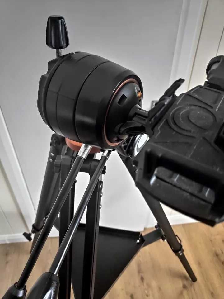 Статив Celestron Starsense Explorer с държач за смартфон-няма телескоп