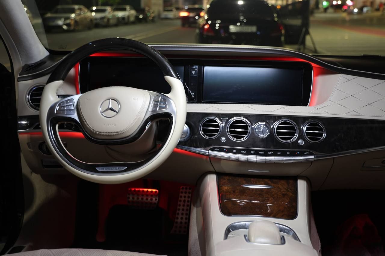 Mercedes Benz W222 S500