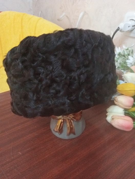 Продаётся женская шапка