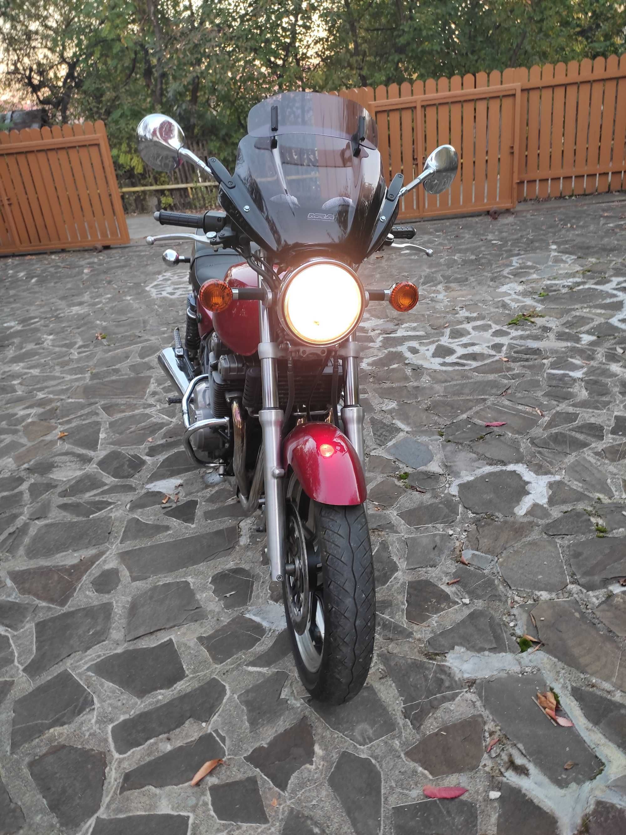 Kawasaki zephyr 550