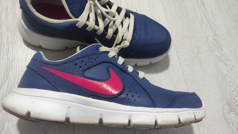 Pantofi sport Nike 36/5 2 modele