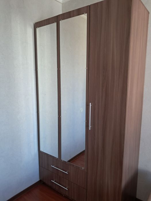Шкаф для одежды.