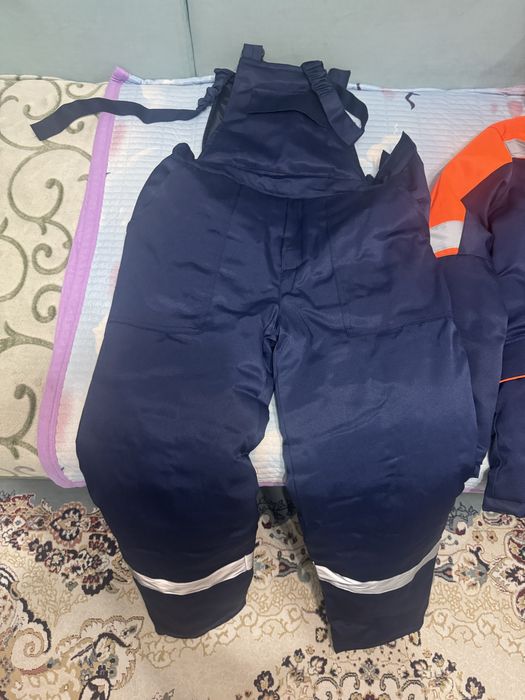 Продам зимнюю спецодежду
