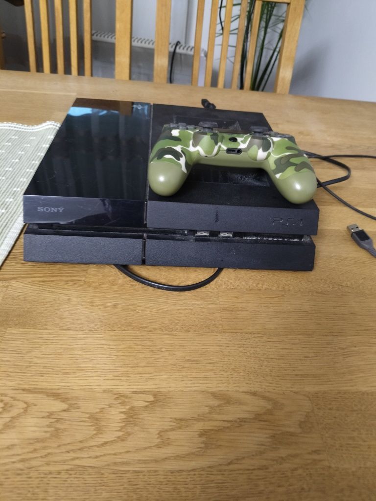 Play Station 4 с контролер
