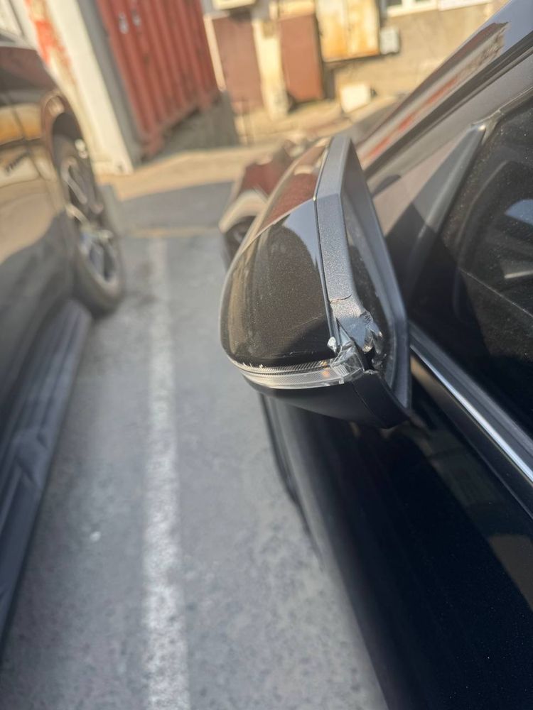 Hyundai Elantra 2 pozitsiya Full+Luk Sotiladi