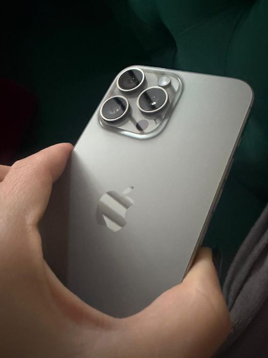 Vand iphone 15 pro max 256