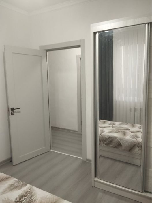 Срочно сдаю  квартиру недорого трёхкомнатную