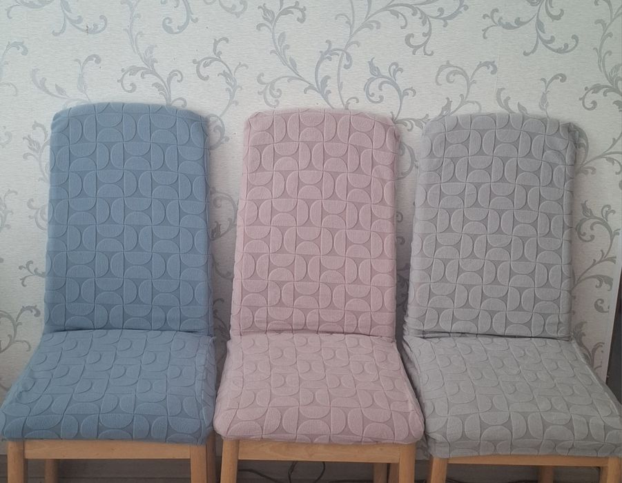 Чехлы на стулья.