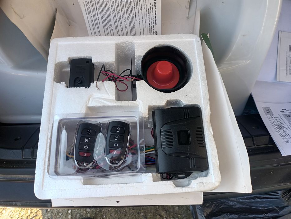 Alarma cu telecomanda