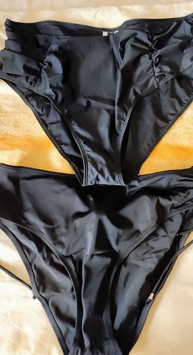 Costume de plaja de femei