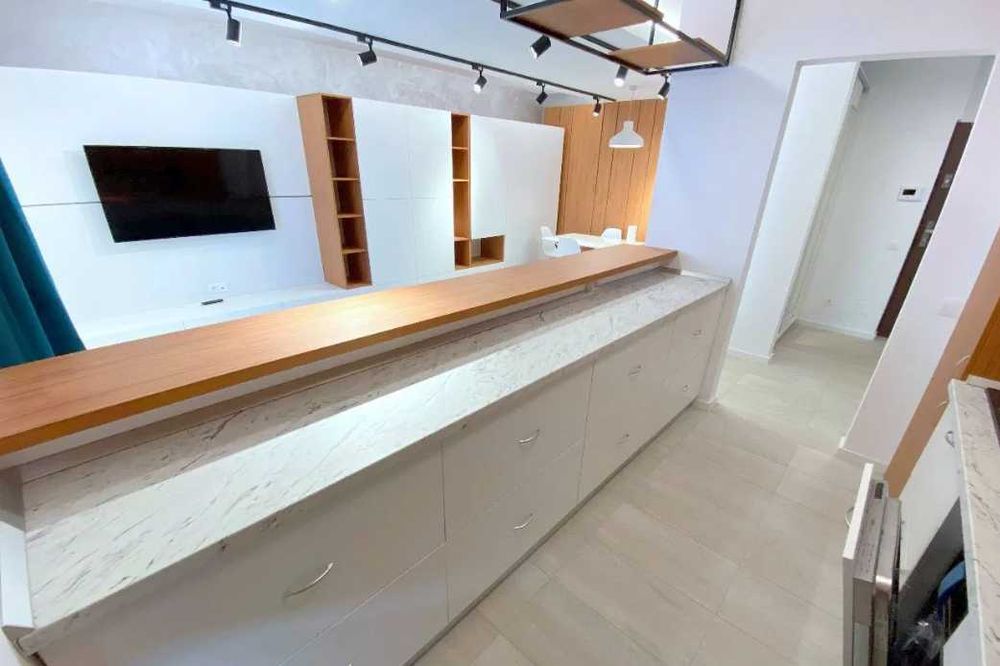 Дава се под наем Тристаен апартамент в Пловдив, Каменица 1 - 87 кв.м за 351.9 € - Снимка #1