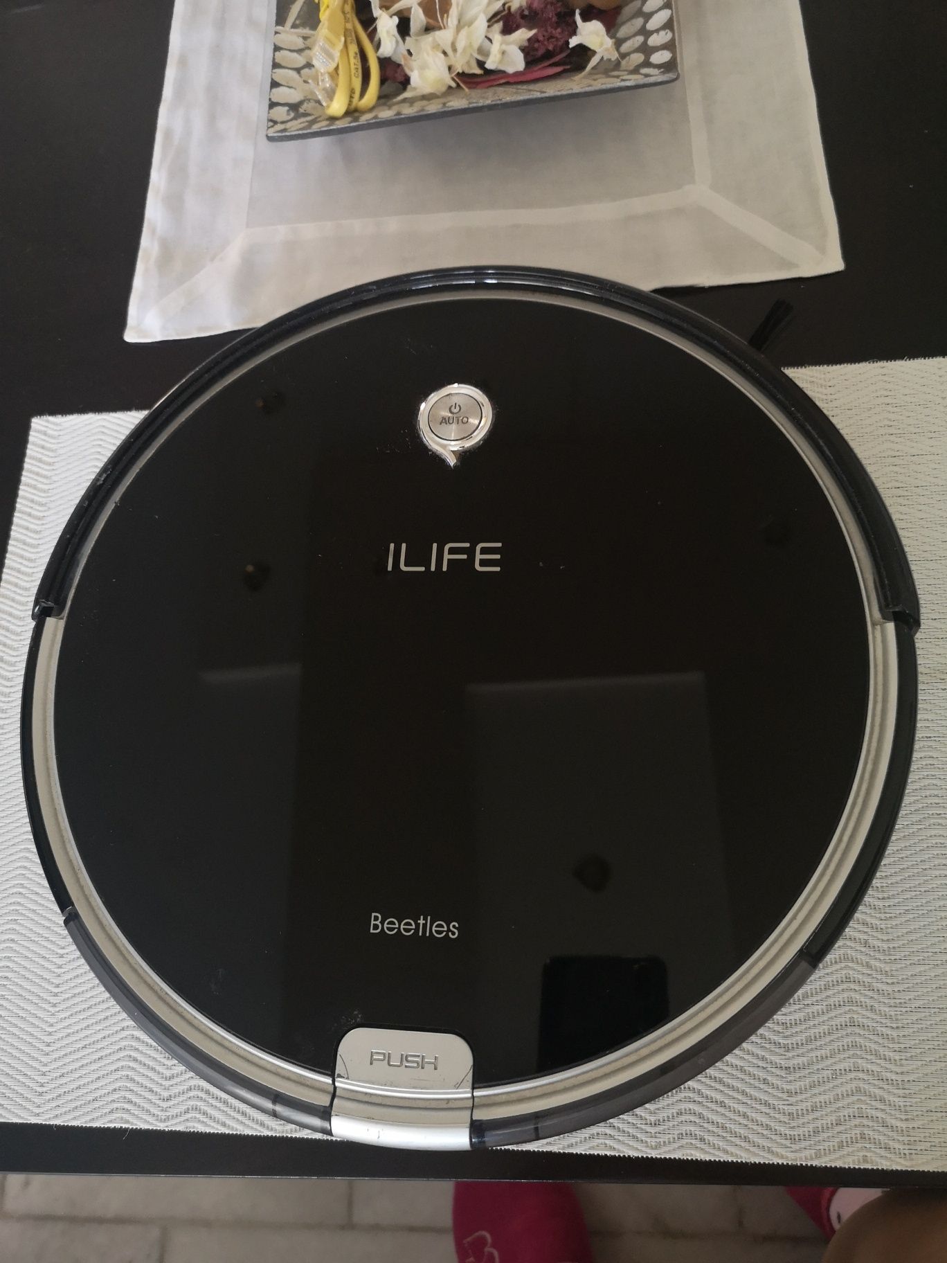 Домашен робот за почистване ILIFE