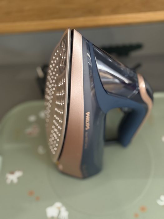 Парна ютия Philips Azur Series 8000 3000w + гарянция