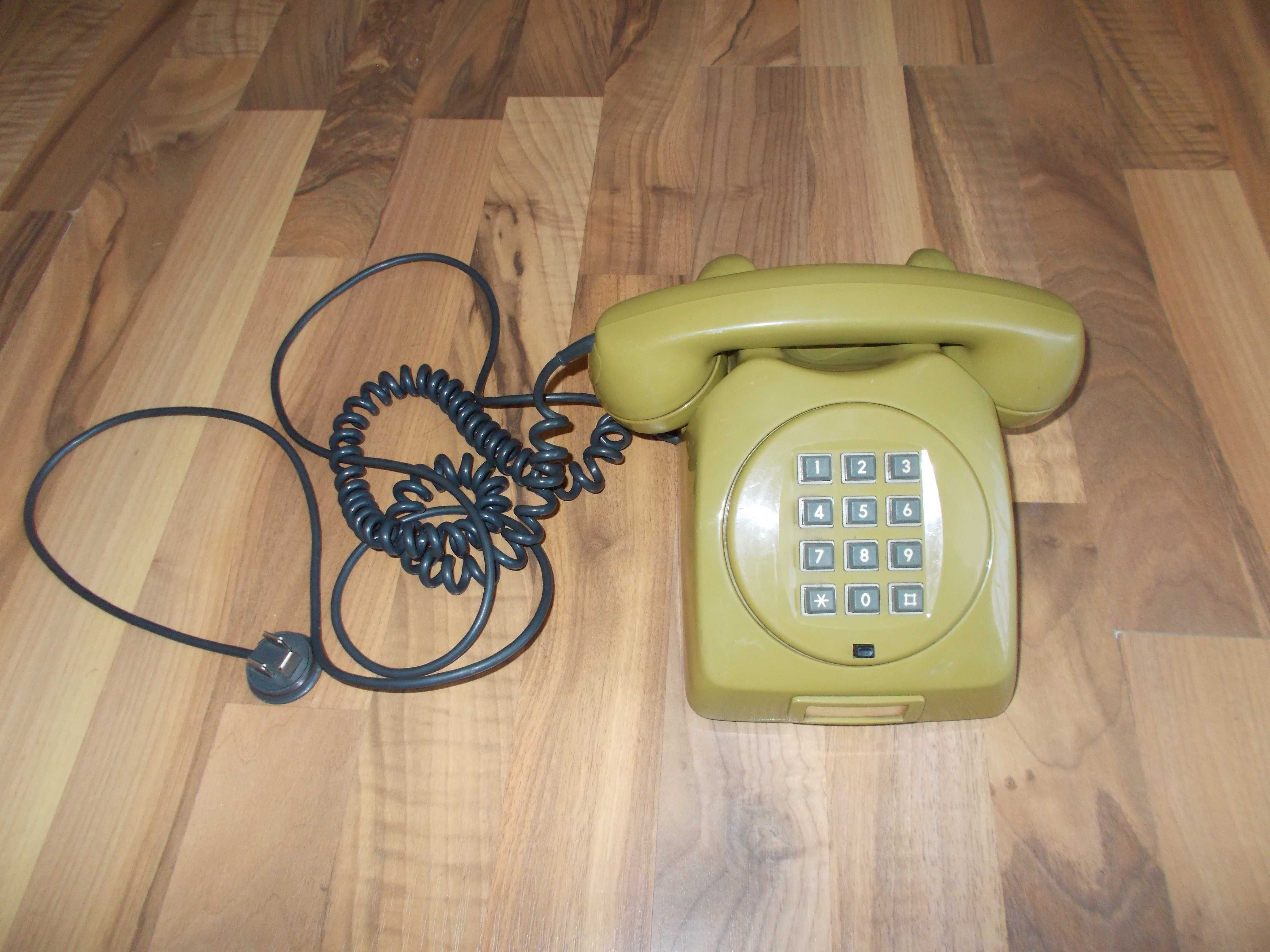 telefon fix vechi,old,vintage, de decor, marca L.M. ericsson GNT f 68