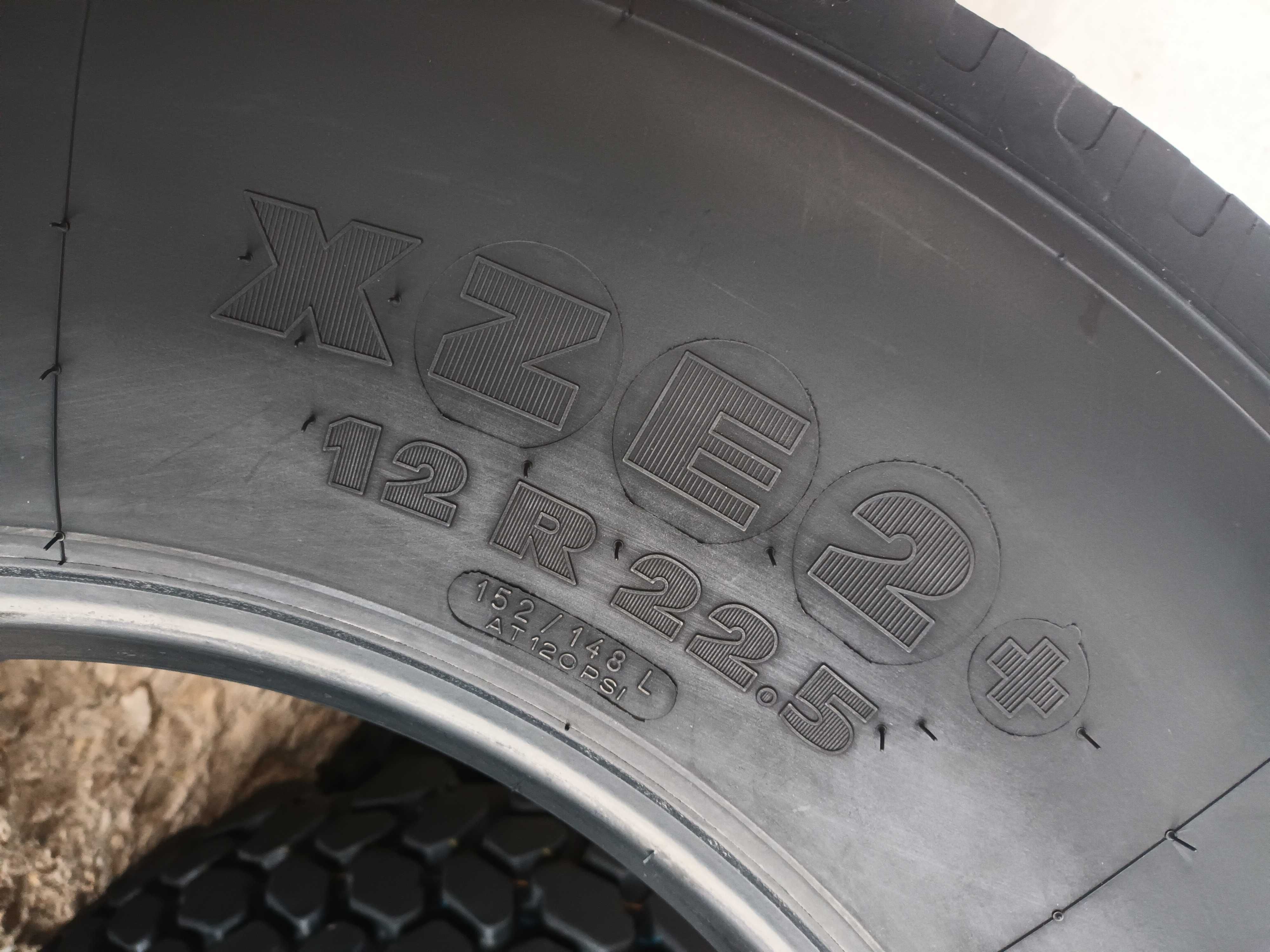 2 тежкотоварни гуми 12R22.5 Michelin XZE2+ 152/148L 16PRmade in France